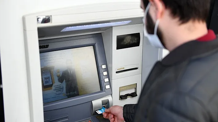 Büyükşehir, Öğrenim Yardımının 200 Liralık Ocak Ayı Tutarlarını Yatırdı