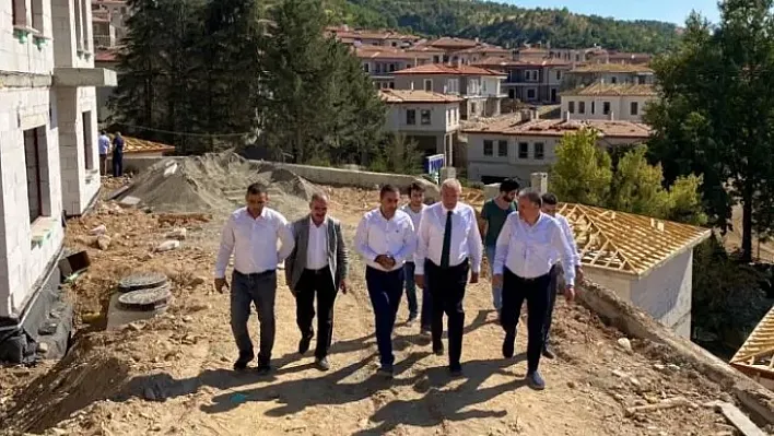 Çakır ve Kahtalı Gökçe'deki Deprem Konutlarını İnceledi
