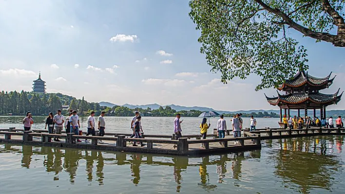 Çin, bu yıl sadece iç turizmden 511 milyar dolar gelir elde edece