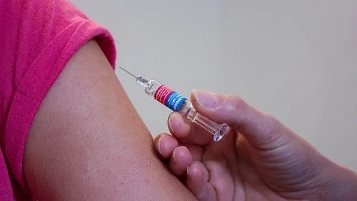 Çin'de 300 milyon dozdan fazla aşı yapıldı
