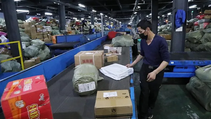 Çin'de kargo rekoru: 6 ayda 50 milyar paket