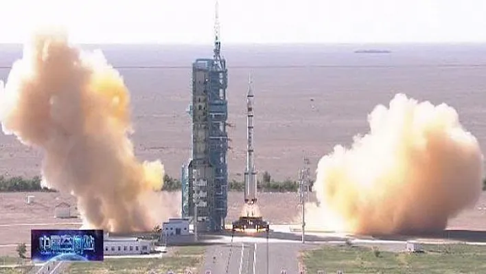Çin, yabancı astrontları ortak uzay yolculuğuna davet etti