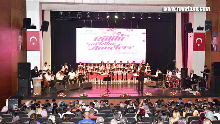 Çocuk Korosundan 'Bütün Şarkılar Annelere' Konseri