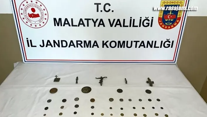 Çukurdere Mahallesinde Jandarma'dan Tarihi Eser Operasyonu