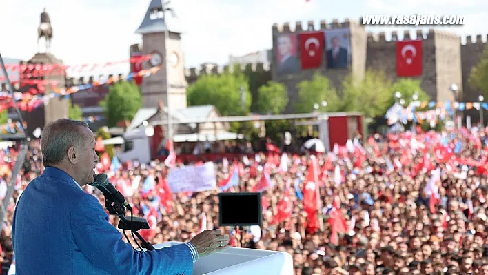 Cumhurbaşkanı Erdoğan'dan Büyük Mitingde Başkan Büyükkılıç'a Teşekkür