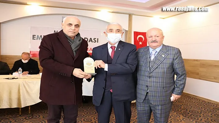 Emlakçılar Odası'nda Ali Özgül güven tazeledi