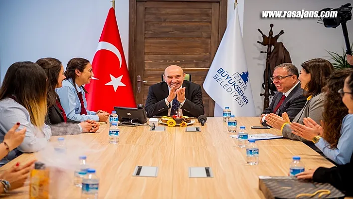 ESHOT'un Kadın Şoförleri İzmir'e Değil Türkiye'ye Örnek Oldu