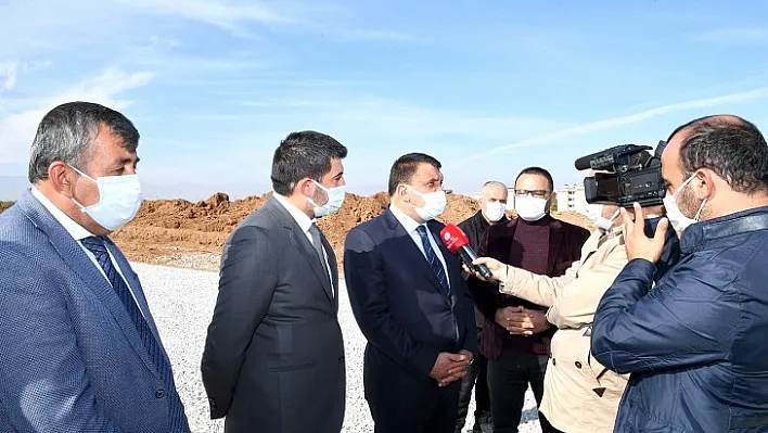 Eski Vagon Onarım Fabrikası alanında inceleme