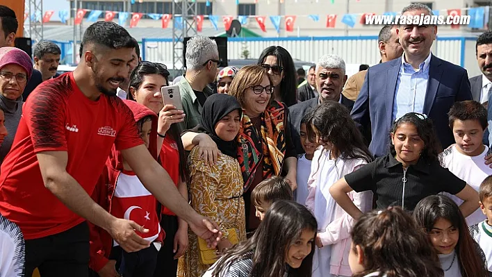 Gaziantep Büyükşehir Depremden Etkilenen İlçelerde Bayram Şenlikleri Düzenliyor