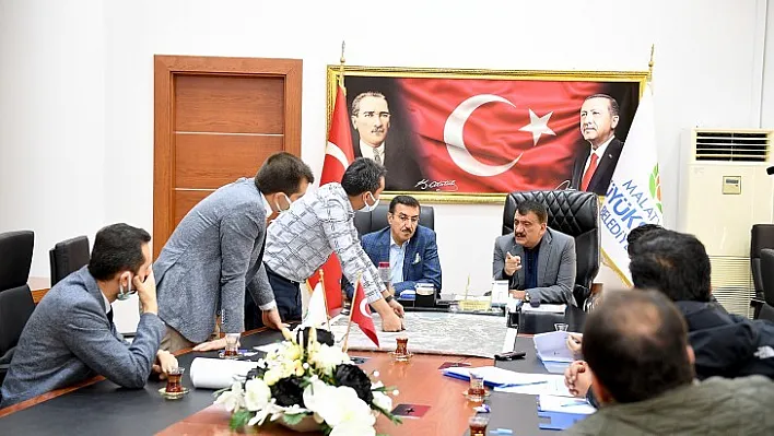 Gelincik Tepesi'nde Alt Yapı Ve Üst Yapı Çalışmaları Devam Ediyor