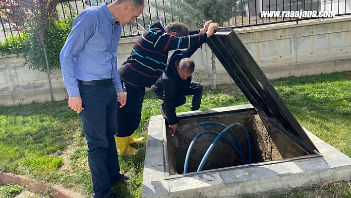 Haşere İle Mücadele Çalışmalarını Sürdürüyor