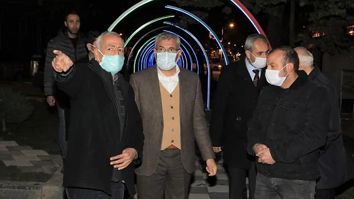 Işıklı yol ile üçgen park bir başka güzel