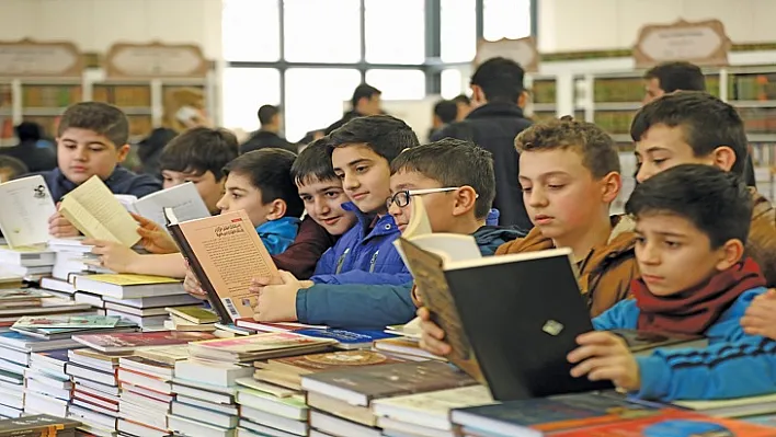 İslâm Dünyasından Âlimler Ve Akademisyenlerle Çevrimiçi Buluşma!