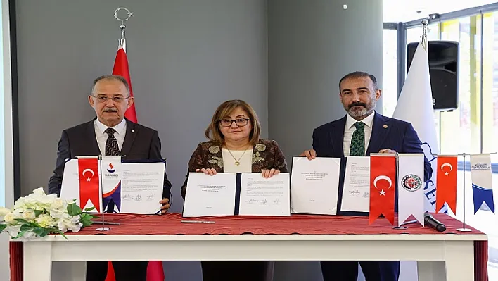 İstasyon Gaziantep'te İmzalar Dijital Dönüşüm İçin Atıldı!