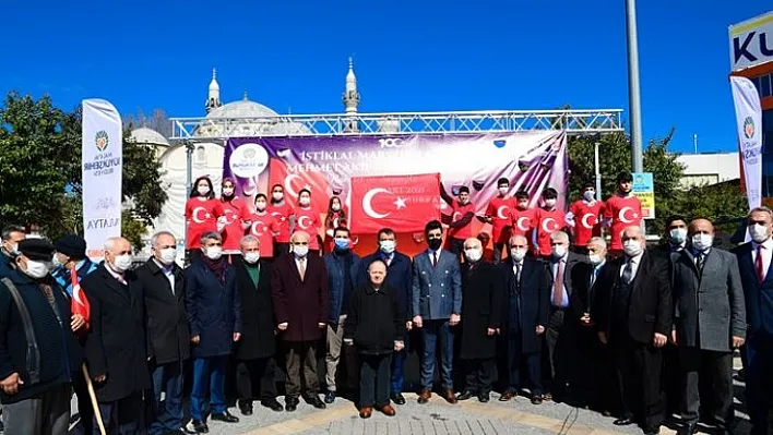 İstiklal Marşı'nın Kabulünün 100. Yılını Çeşitli Etkinliklerle Kutladı