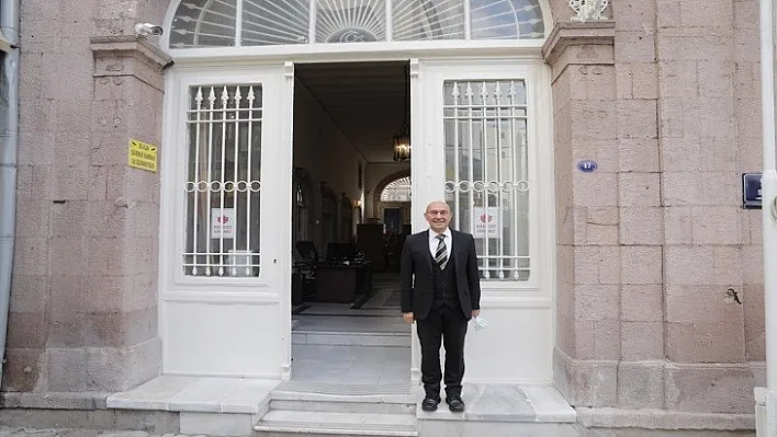 İzmir Büyükşehir Belediyesi ilk hizmet binasına döndü
