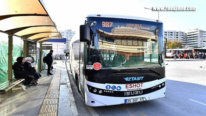 İzmir'e 100 elektrikli otobüs ve 55 midibüs daha geliyor