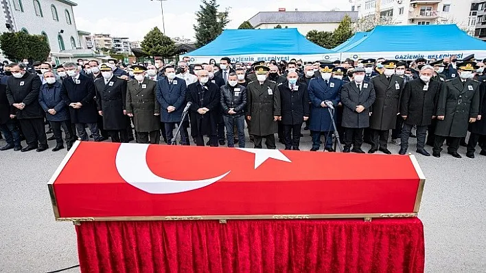 İzmir şehidini uğurladı