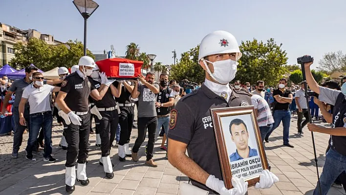 İzmir şehidini uğurladı