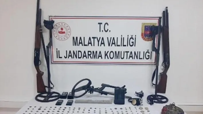 Jandarma Tarihi Eser Kaçakçılarını Kıskıvrak Yakaladı