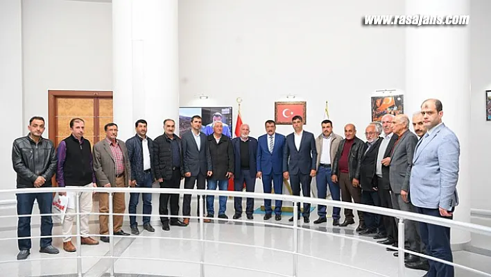 Kale İlçesi Muhtarlarından Başkan Gürkan'a Teşekkür Ziyareti