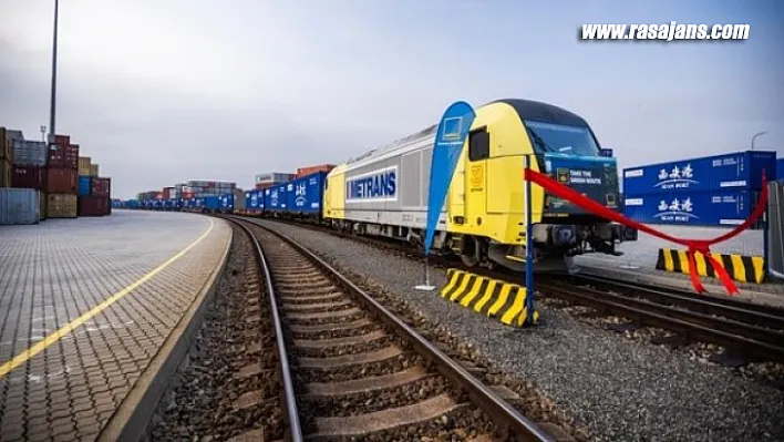 Karbon nötr tren, yeni İpekyolu yolculuğuna başladı