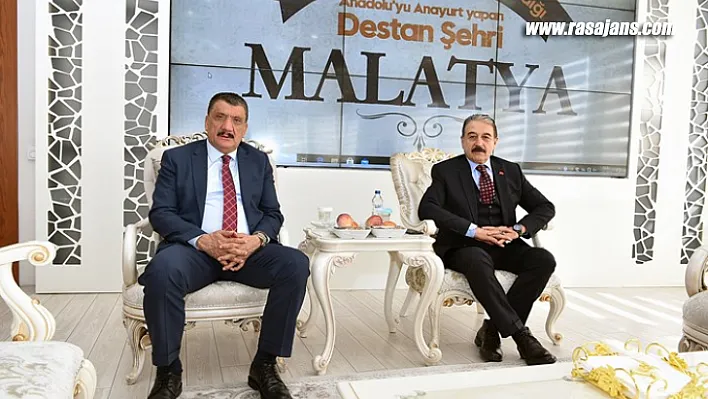 Keskin, Selahattin Başkanın Yaptığı Hizmetleri Esnaf Ve Vatandaşlar Anlatıp Teşekkür Ediyorlar