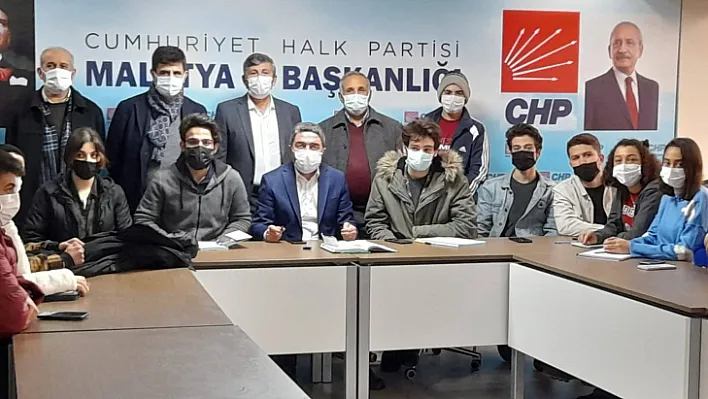 Kiraz, Bir Neslin Hayatını Kararttığının Farkında Olan İktidar, Z Kuşağı Korkusu Yaşıyor