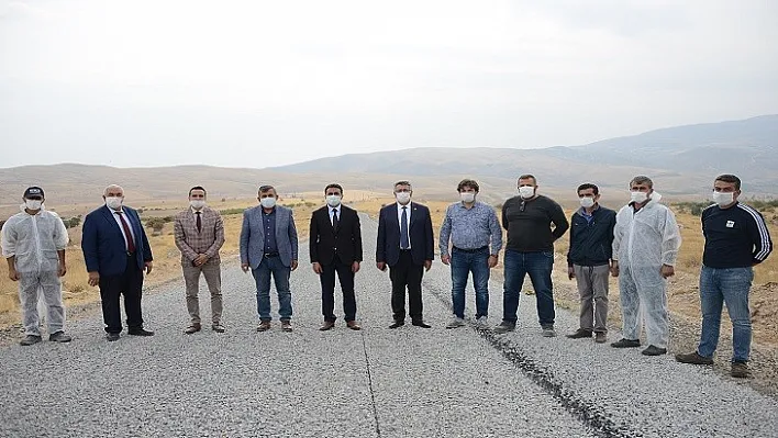 Kırsalda 4 Mahallenin Grup Yolunu Asfaltladı