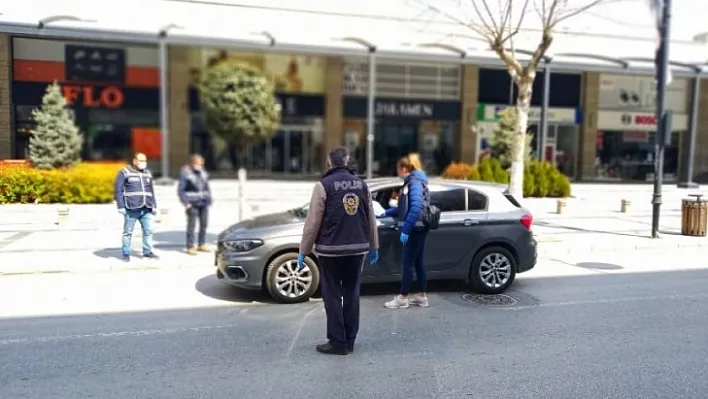 Kısıtlamaya Uymayan 52 Şahsa Ceza