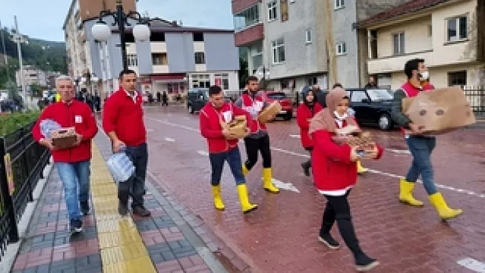 Kızılay Batı Karadeniz'de Yaraları Sarıyor
