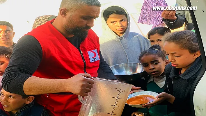 Kızılay Gazze'deki yeni aşevini Refah'ta açtı. 1000 aileye sıcak yemek