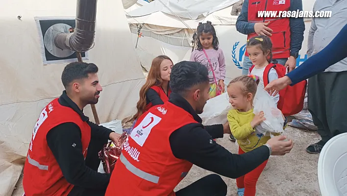 Kızılay Yeşilyurt Şube Yaraları Sarmaya Devam Ediyor.