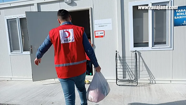 Kızılay Yeşilyurt Şubesinden Özel Çocukların Ailelerine Destek