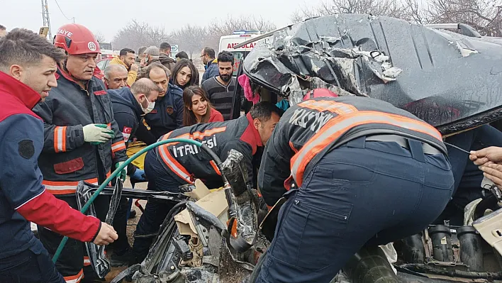 Malatya-Akçadağ Yolunda Kaza! 4 Kişi Yaralandı