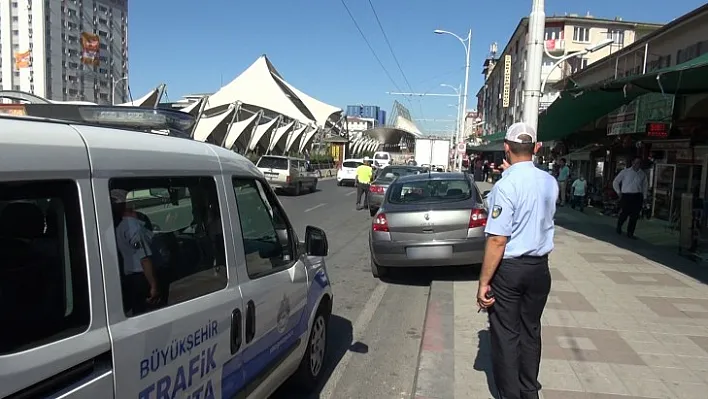 Malatya Büyükşehir Belediyesi Zabıta Ekiplerinden Trafik Denetimi