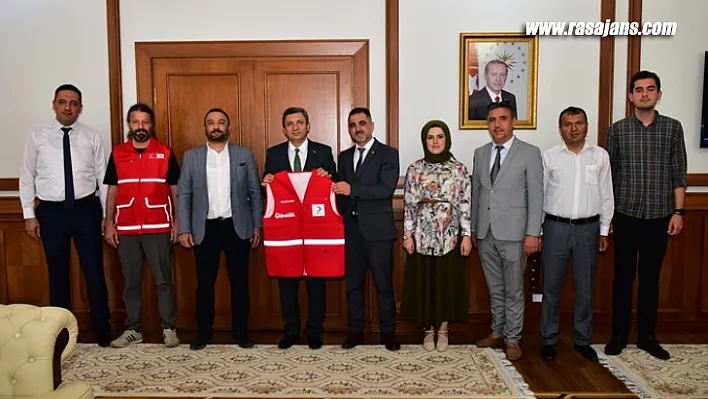 Malatya Kızılay'dan Vali Şahin'e Ziyaret