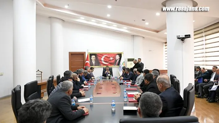 Malatya Muhtarlar Derneğinden Başkan Gürkan'a Ziyaret