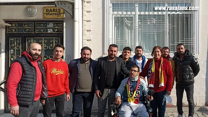 Malatyaspor Taraftarlar Derneği, Uğurcan'a akülü araba hediye etti