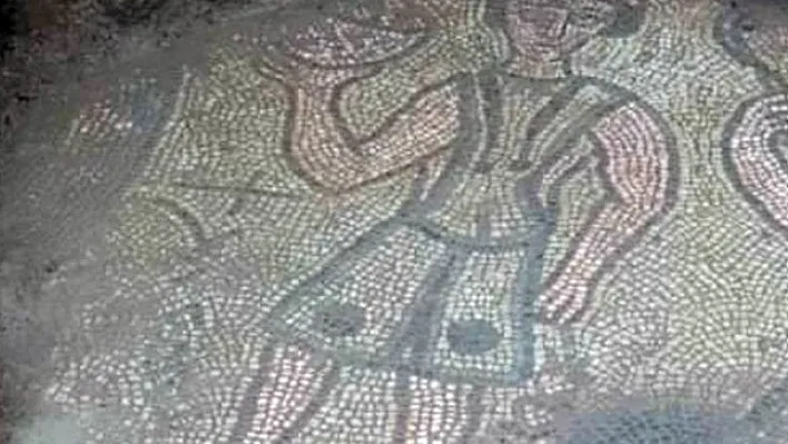 Mardin'de 1500 yıllık mozaik, kaçak kazıda ortaya çıktı