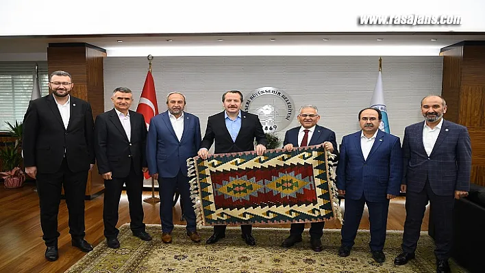 Memur-Sen Genel Başkanı Yalçın'dan Başkan Büyükkılıç'a Ziyaret