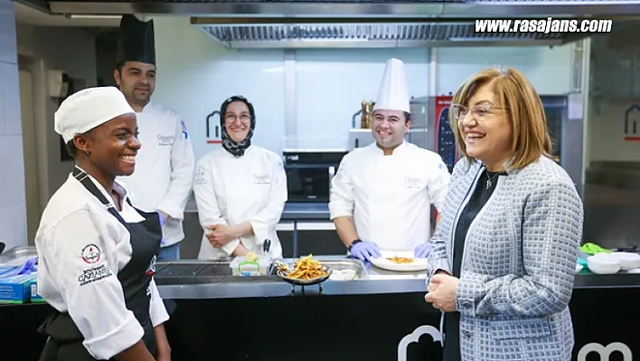 Nijeryalı Ruth, Hayran Kaldığı Gaziantep Lezzetleri İçin Musem'de Eğitim Alıyor