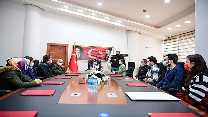 Öğrenciler Okuldan Uzak Kalsa Da Eğitime Yakın Olacak