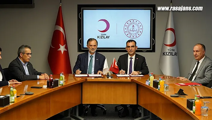 Okullarda Kızılay Kolları Yeniden Canlanıyor