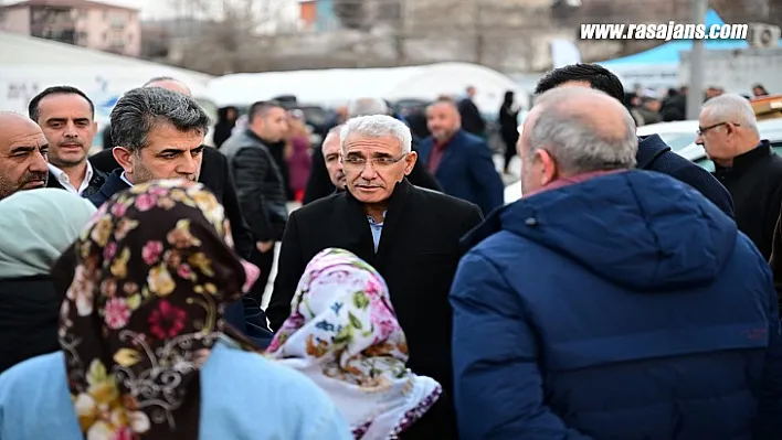 Özdemir ve Güder Konteyner Kentte Vatandaşlarla Bir Araya Geldi