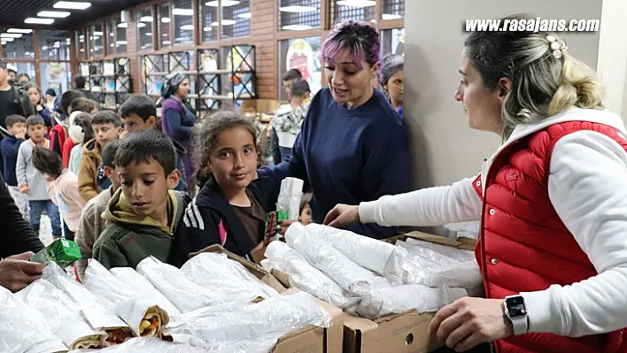 Pütürge-Doğanyol Eğitim Vakfı'ndan Çadır Kentte Kalan Depremzedelere destek ve katkı