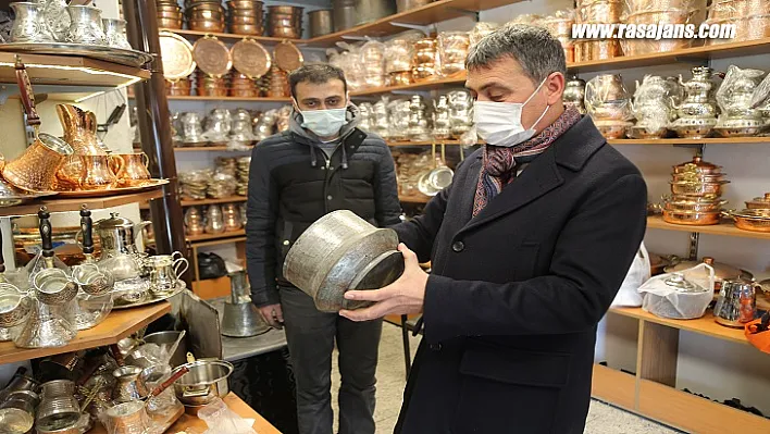 Ramazan Şimşek'ten sanata ve sanatçıya destek…