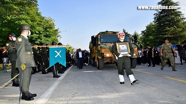 Şehit Piyade P. Uzm. Çvş. Halil Koç Dualarla Uğurlandı