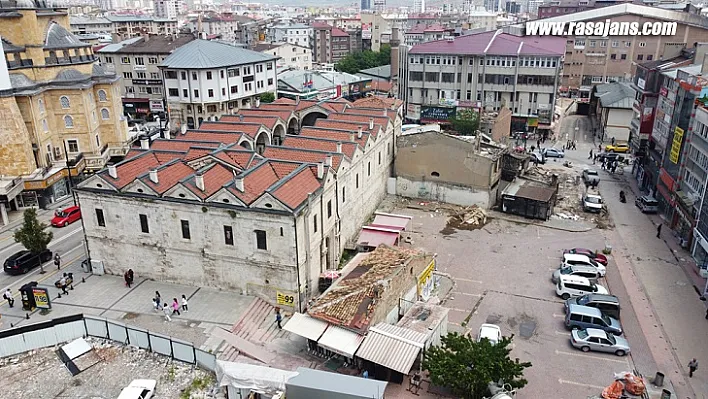 Sivas Yeni Bir Meydan Kazanıyor...