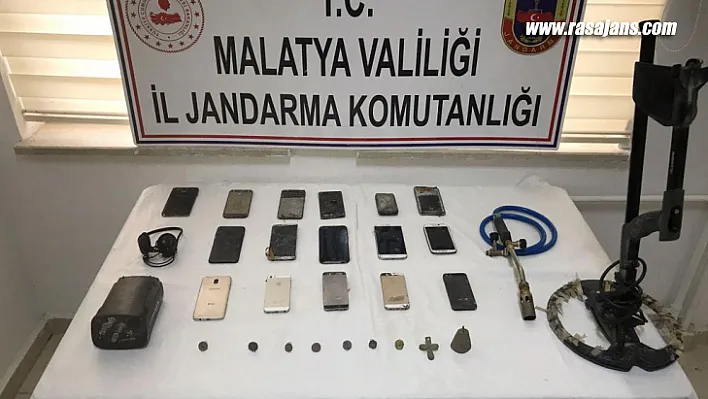 Tarihi Eser Kaçakçılığı Jandarmaya Takıldı